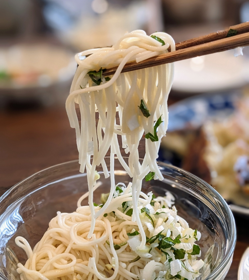 白石温麺　麺は短いのですすらずに食べられます