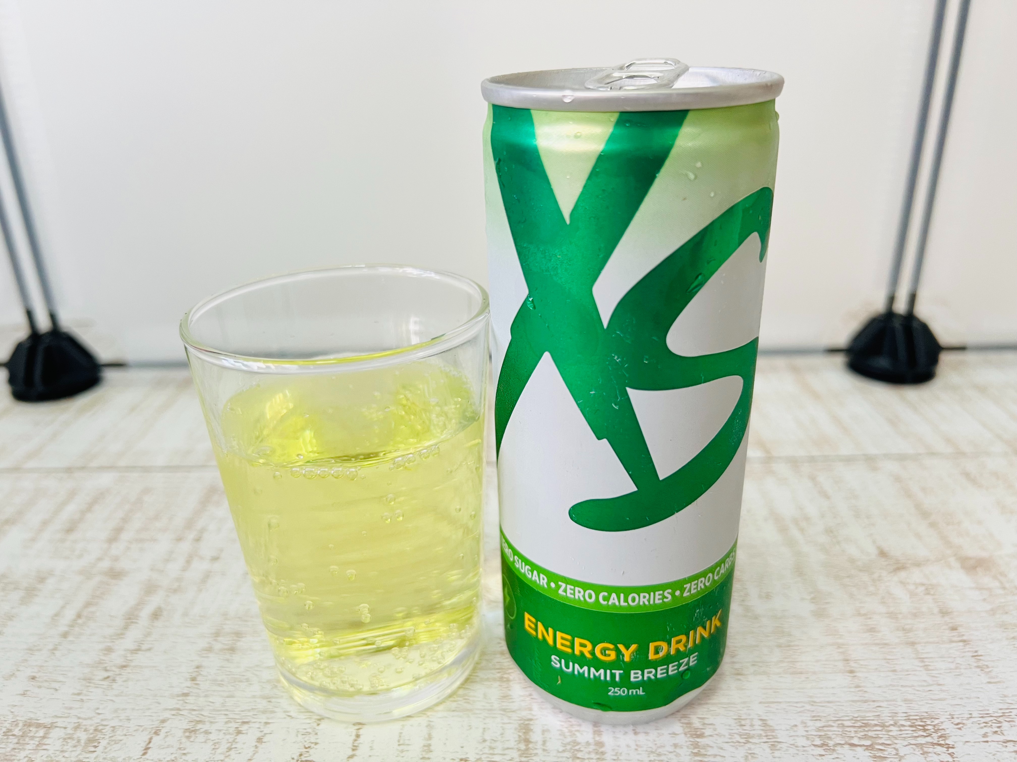 エナジードリンク XS™ XS | アムウェイ サミットブリーズ ブランド 