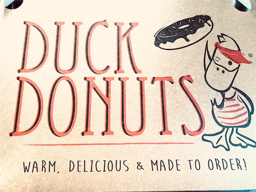 Duck Doughnutsの箱