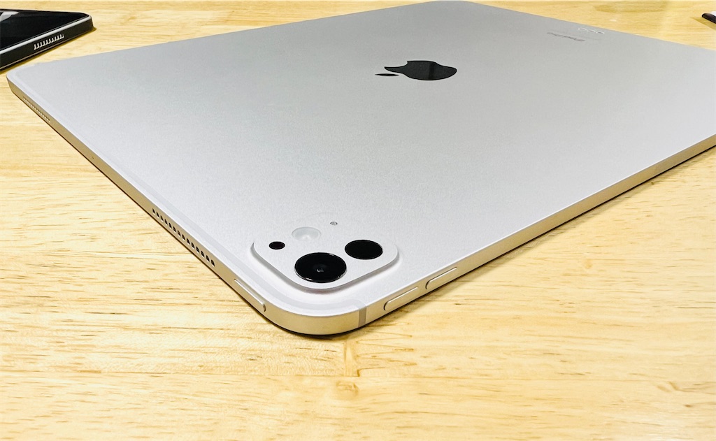iPad Pro 13インチ M4 256GB Wi-Fi + アクセサリ Apple 13-Inch iPad Pro M4 WiFi 256GB With Standard Glass