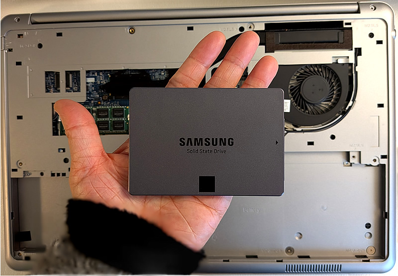 12年前に買ったDELL Inspiron 7000がSSDで復活 - 70歳までにギターを