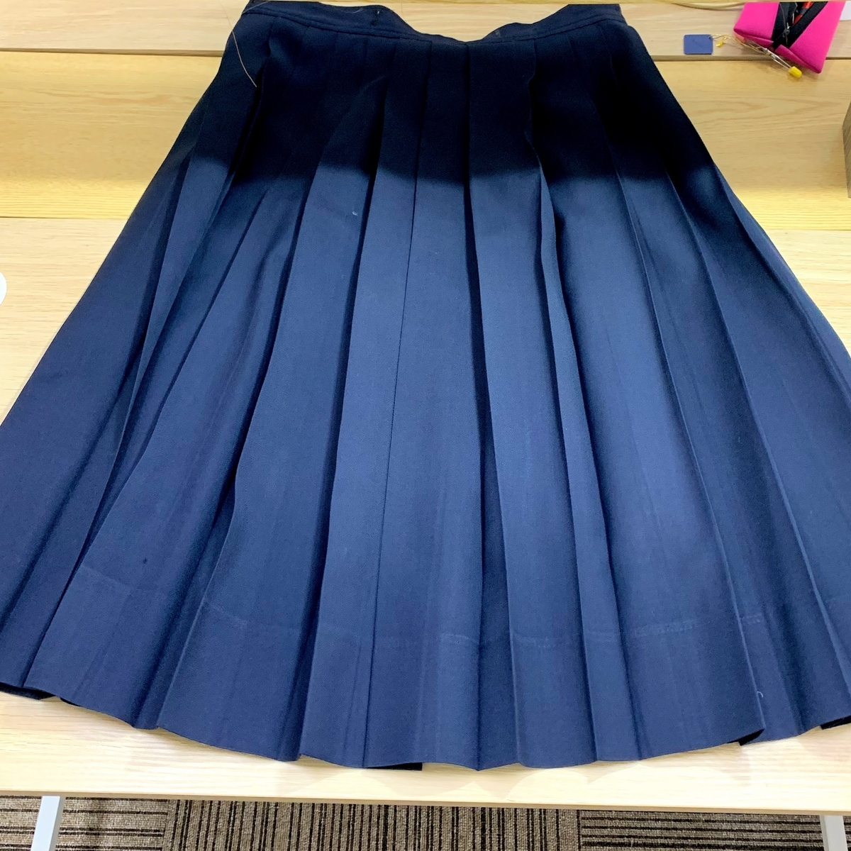 学生服スカートの丈出し 洋服お直しのhatihati