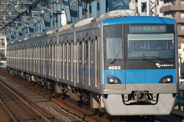 言っていることとやっていることが矛盾している車両、小田急4000形