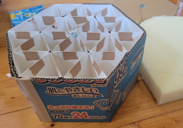 牛乳パック24個で作る丈夫なイス♪ - そっち ～ハンドメイドショップ～