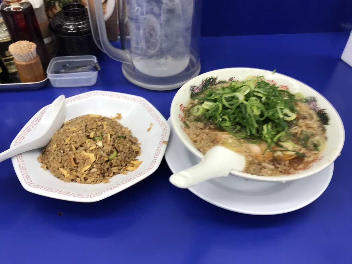 チェーン店の定食 ラーメン チャーハン定食 来来亭 本物しこう