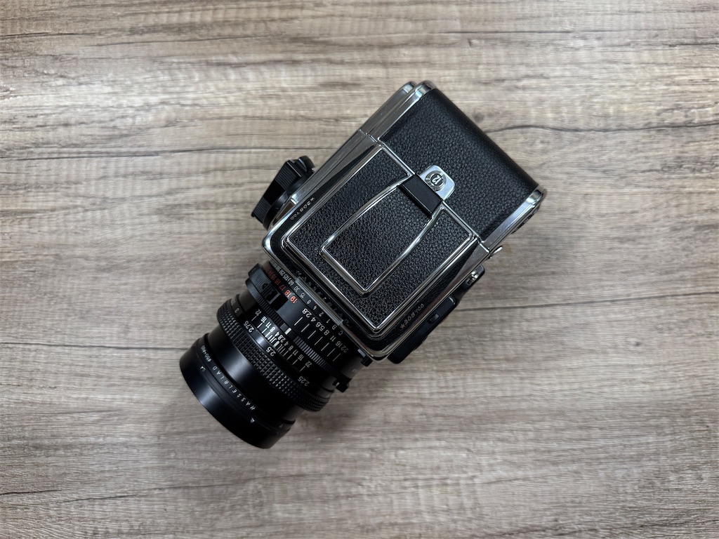 カメラ】HASSELBLAD 205TCCを購入！ - 泰の間～HIROYA～のブログ