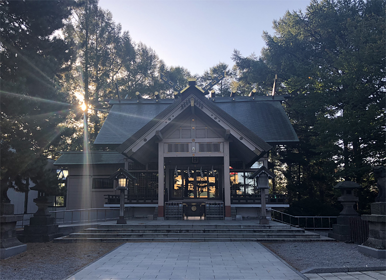 神秘なる神社と言われる白石神社の画像