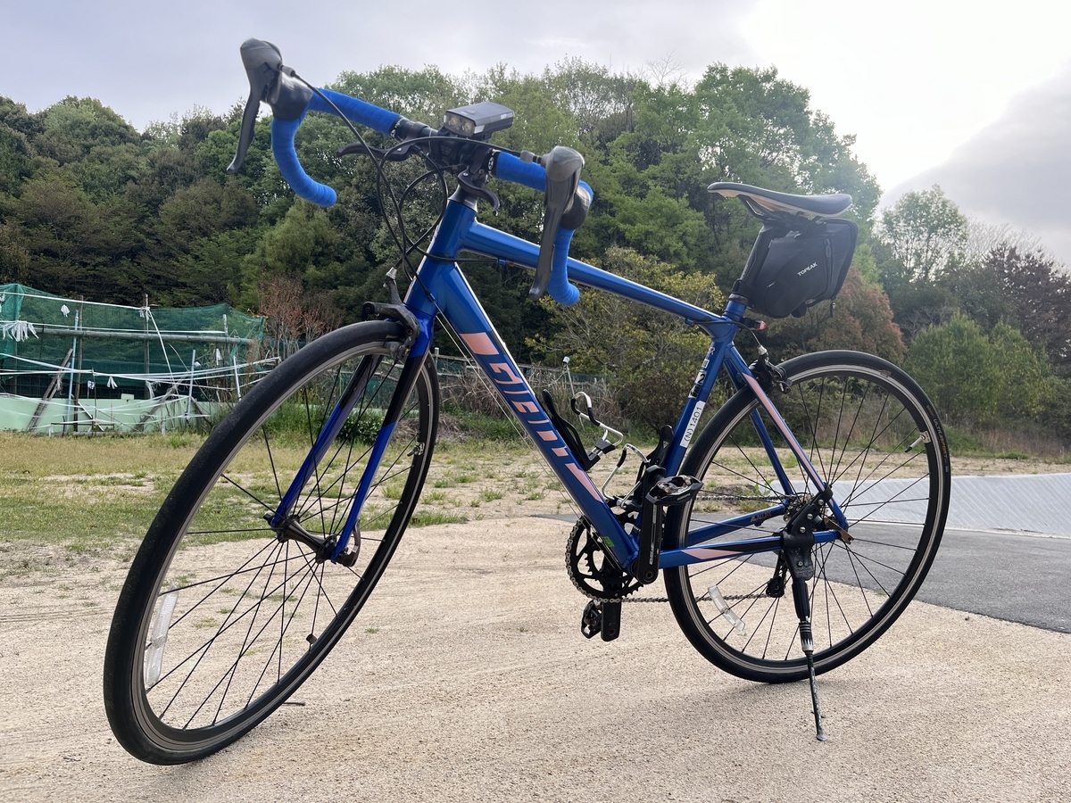 GIANT 青 ロードバイク GIANT Defy ロードバイク 黒と青 700C GIANT
