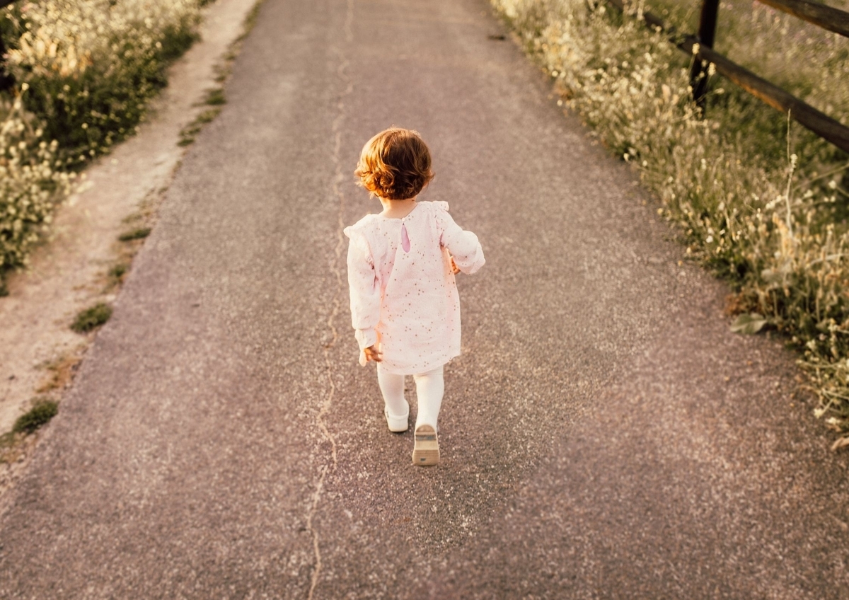 傷つきやすい子供の強みを引き出す：感受性と自己成長に関する学術的知見
