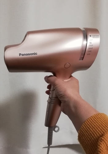 ヘアードライヤーナノケアで パサつきアラフィフ髪が簡単ツヤ髪レビュー Nyaoblog
