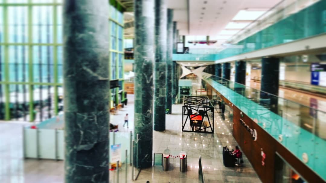 イズミール アドナンメンデス国際空港(ADB) ターキッシュエアラインズ国内線ラウンジ Haneiroの空旅