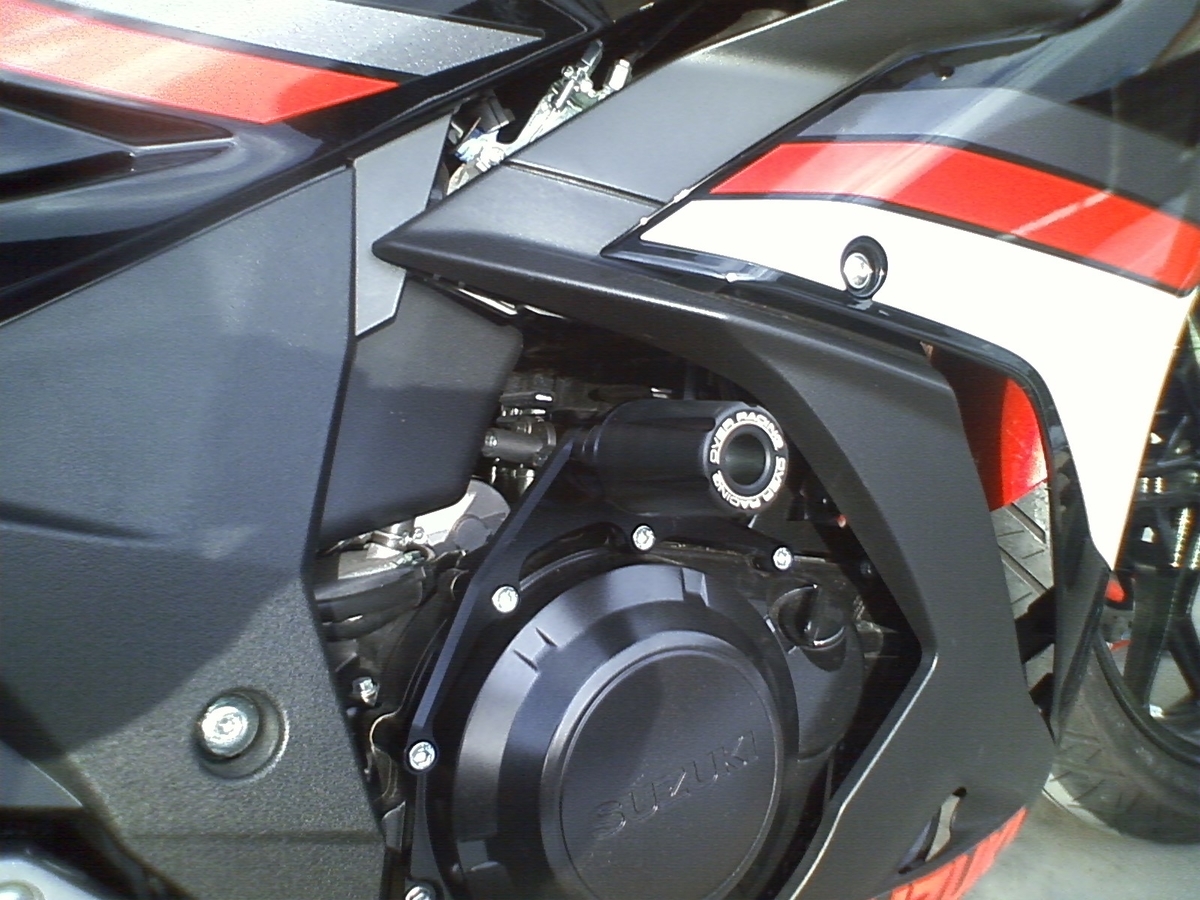 GSX250R OVER Racing エンジンスライダースズキ GSX250R OVER Racing 
