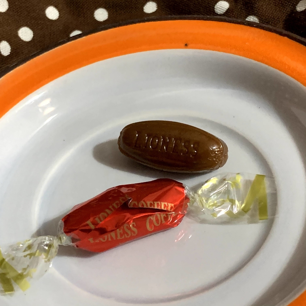 飴玉レビュー ライオン菓子 ライオネスコーヒーキャンディー はコーヒー飴初心者も安心の絶妙バランスキャンディ ブイ ワット バーチャルアイコンって何すんの