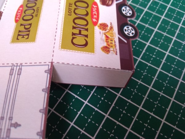 チョコパイトミカ カッター コツ