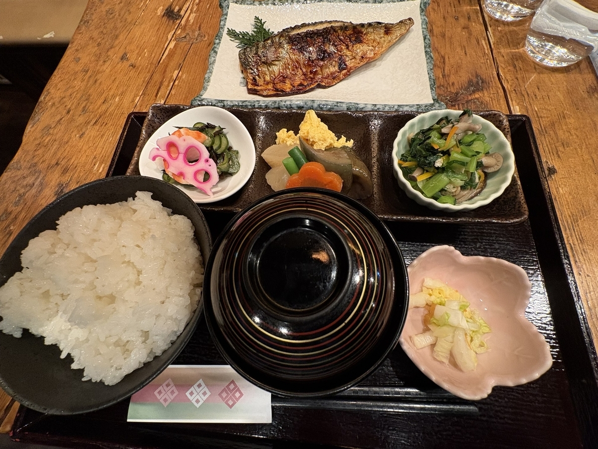 鮮魚まつした食堂