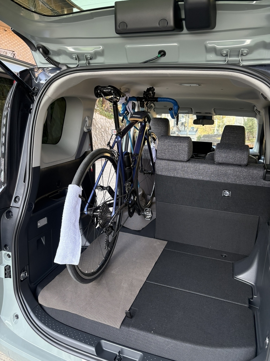 新型シエンタにロードバイクを積む