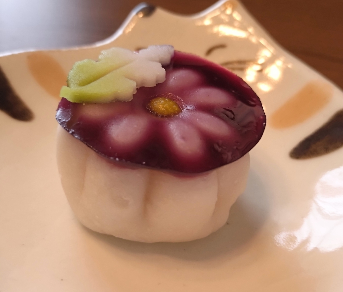 菓匠花見さんの味噌餡柏餅は刻み筍入り！カシスも楽しめる雪平製の都