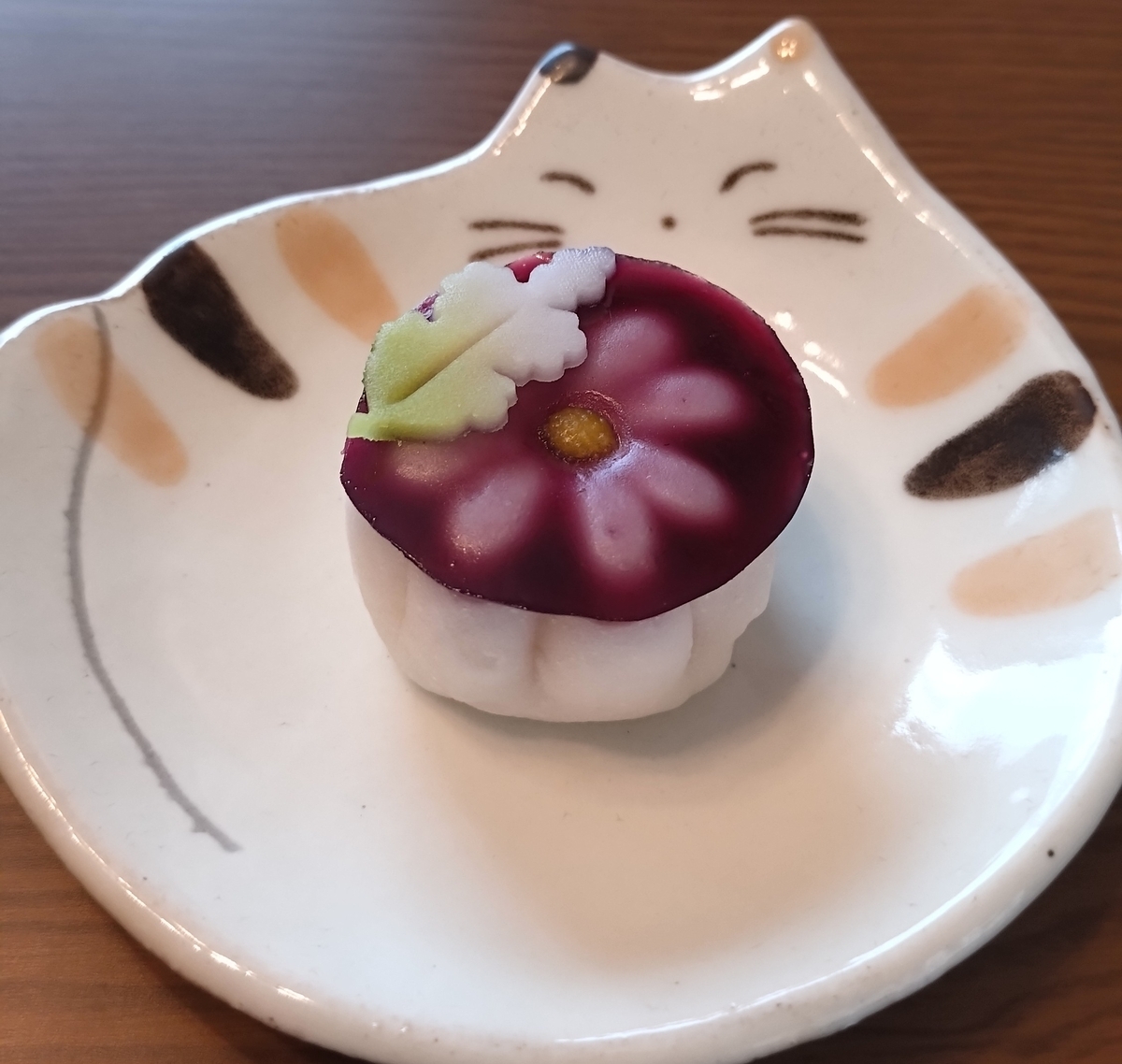 菓匠花見さんの味噌餡柏餅は刻み筍入り！カシスも楽しめる雪平製の都