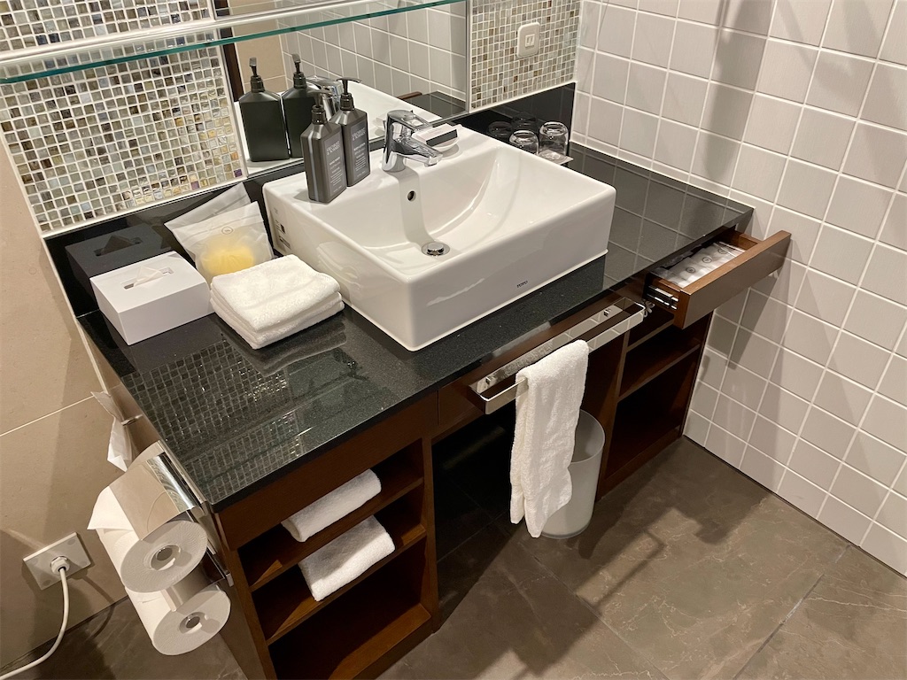 f:id:Hiromi2020:20221122185709j:image f:id:Hiromi2020:20221122185709j:image