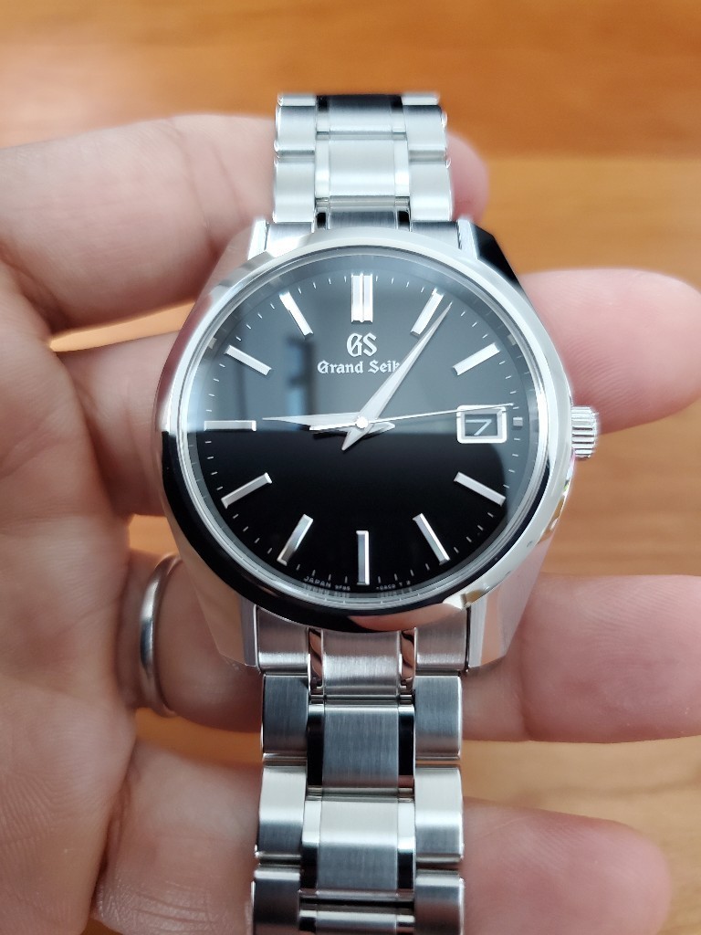 グランドセイコー(Grand Seiko)SBGP003実機レビューと詳細を解説