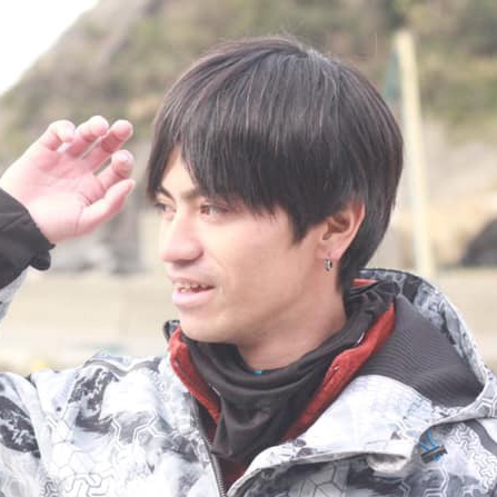 仲地慶介
