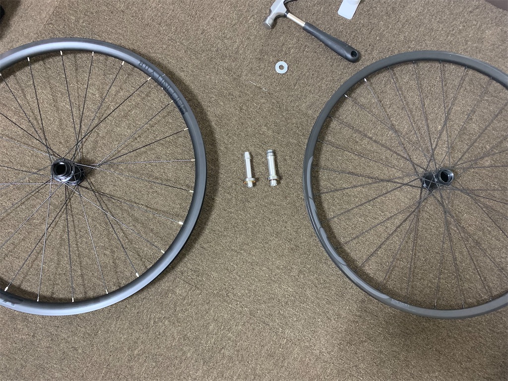 油圧ディスククロスにカーボンホイールで8kg台【後編】 - 冴えないクロスバイクの育てかた