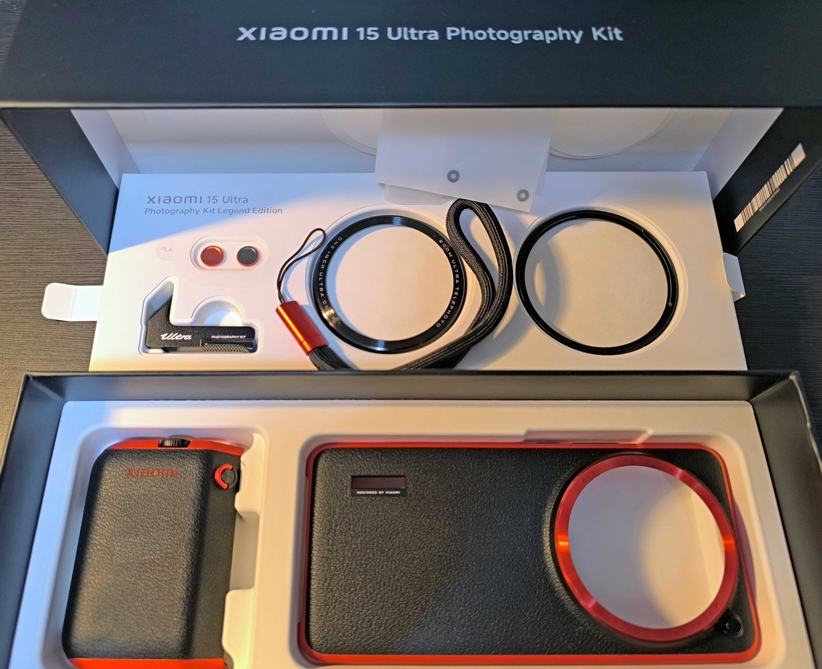 Xiaomi 15 Ultra」&「Photography Kit」開封インプレッション Xiaomi 15 Ultra」&「Photography Kit」開封インプレッション
