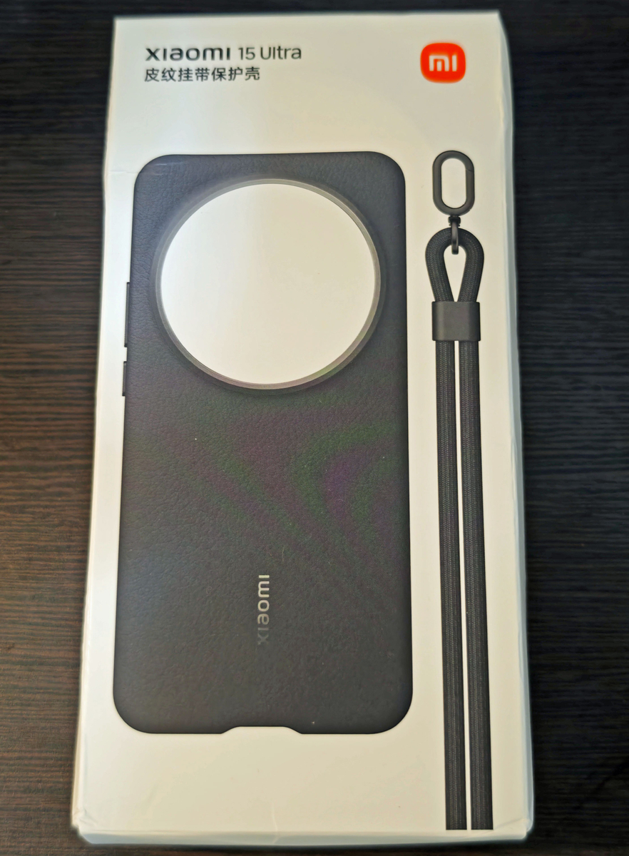 Xiaomi 15 Ultra用の純正レザーケースが素敵すぎる