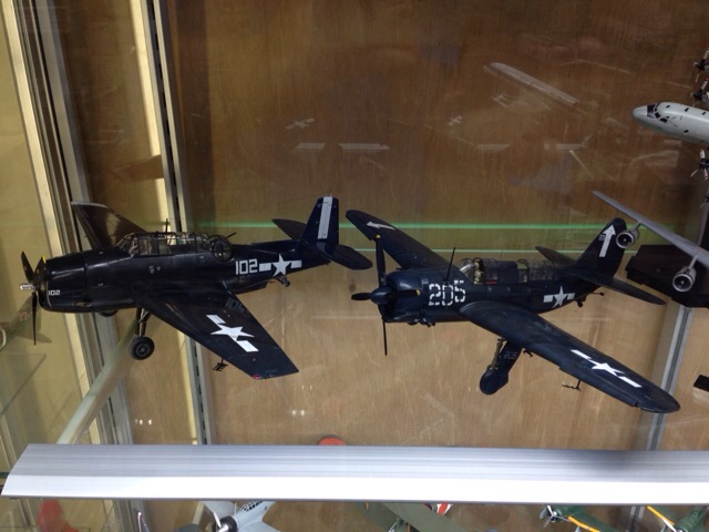 アベンジャー　完成品1／48 アキュレイト 1/48 TBF -1C アベンジャー 製作記 | JUNSANの