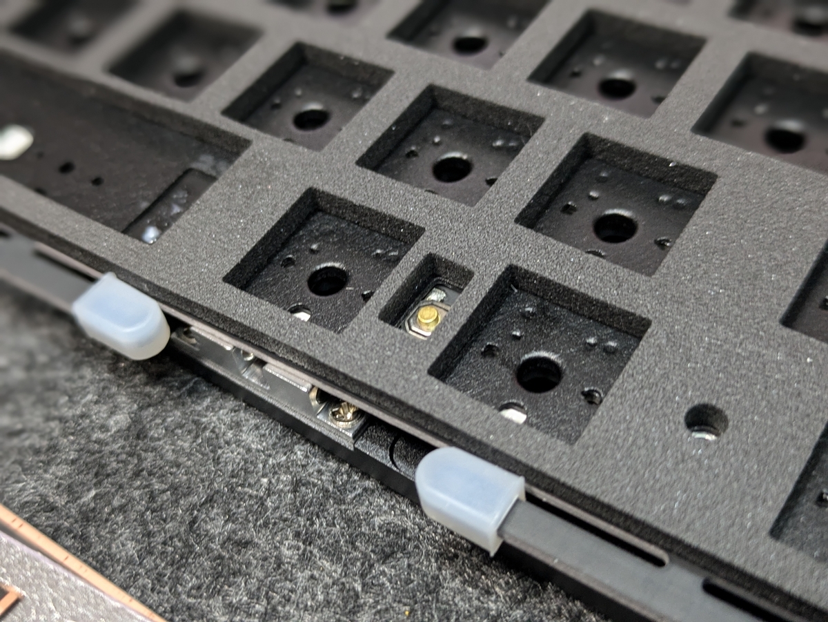 Weikav Lucky65 V2のプレートを交換！分割スペースバーで最強の