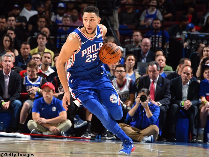 Nba シモンズ ベンシモンズ 身長 ベン・シモンズ直筆サイン入り超大型
