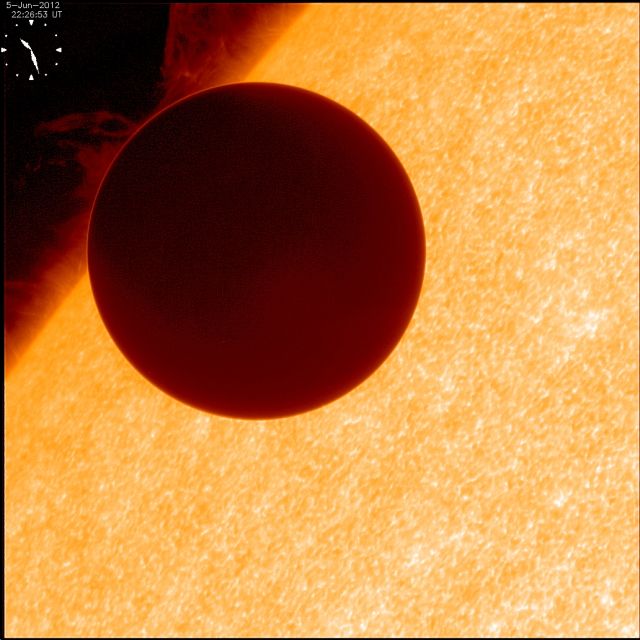 http://hinode.nao.ac.jp/news/topics/120606VenusTransit/sot/SOT_120606_venus_ca_red_002.jpg