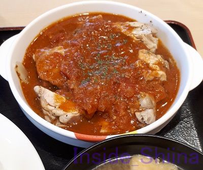 ごろごろチキンのトマトカレー生野菜セット