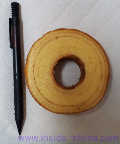 ファミマ 発酵バターを使ったこだわりのバウムクーヘンサイズ感