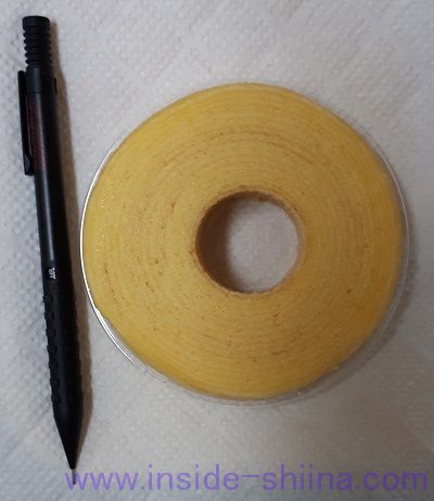 ミニストップ しっとりバウムクーヘンサイズ感