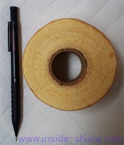 ミニストップ ふんわり極厚バウムクーヘンサイズ感