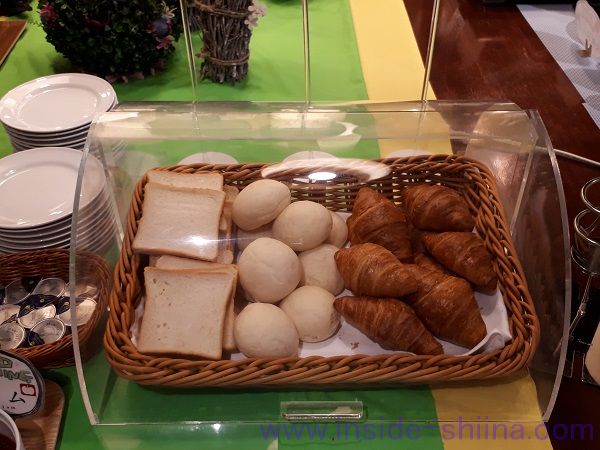 糖質制限中の出張における朝食主食系2