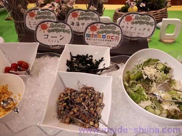 糖質制限中の出張における朝食サラダ系1