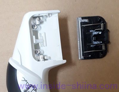パナソニック「ER-GK60-W」取り外し方３