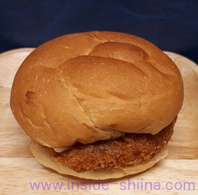 大麦ぱんバター入りマーガリンサンド2個入メンチカツ２