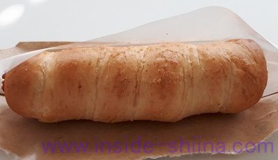 ソーセージプレッツェル(ローソン)見た目