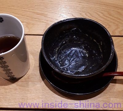 うまやの楽屋 有楽町店の「アイスブリュレ」完食