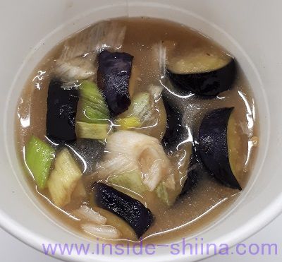 揚げなすとねぎのおみそ汁（ローソン） 見た目
