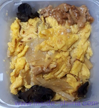 豚肉ときくらげのふんわり玉子炒め(セブン) 見た目