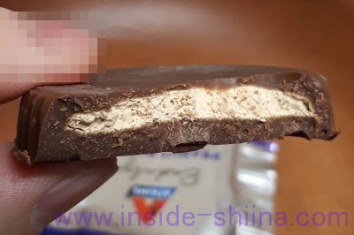 ATKINS社のピーナッツバターカップの中身