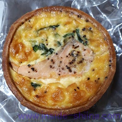 サーモンとほうれん草のキッシュ