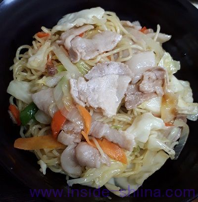 マルちゃん焼きそば 塩 出来上がり