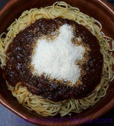 ミートソース（ファミマ） パルメザンチーズ