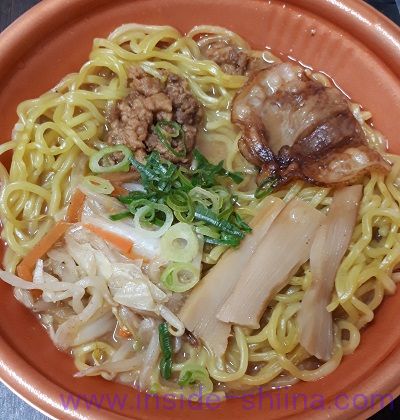 3種味噌の濃厚味噌ラーメン（ファミマ） 見た目