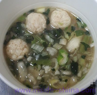 国産鶏だんご汁ゆず香る4種の野菜（ファミマ） 見た目